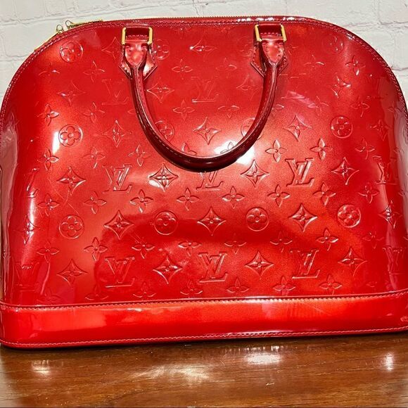 LOUIS VUITTON Vernis Alma GM Pomme D'Amour in excellent condition Y2K fashion - Picture 2 of 14